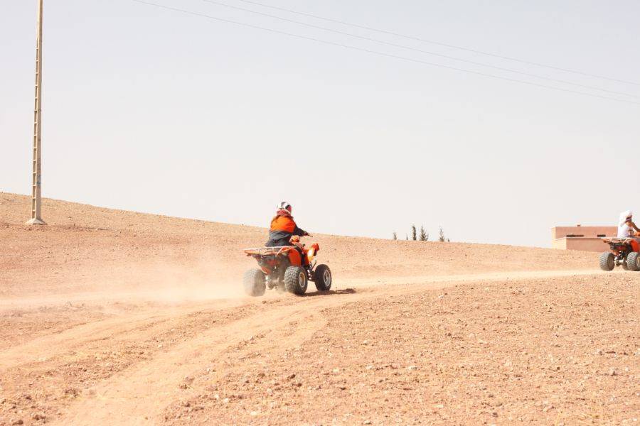 Quad in Agafay Rocky Desert vanuit Marrakech