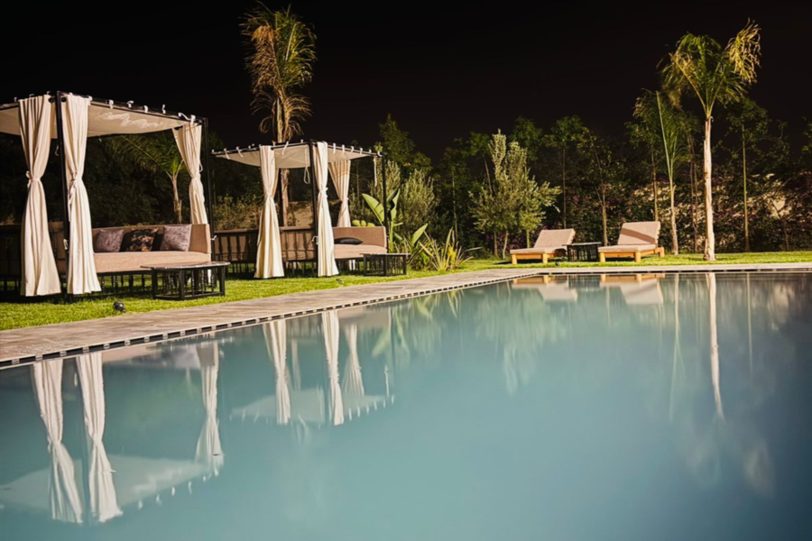 Marrakech Dagpas Zwembad Inclusief Lunch en Shuttle - ontspan