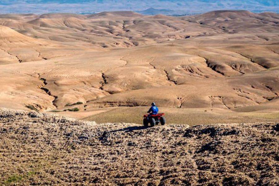 Quad in Agafay Rocky Desert vanuit Marrakech