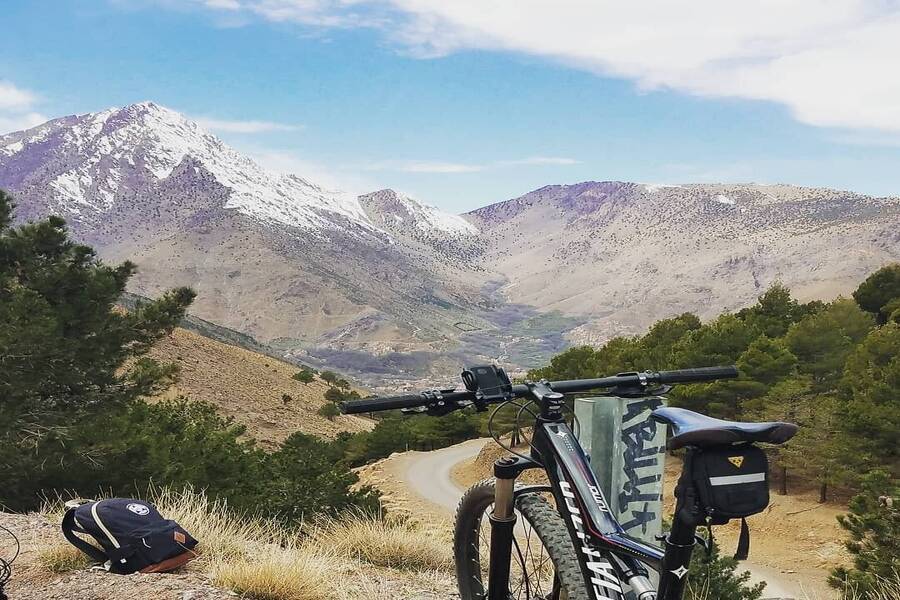 Fietstocht naar het Atlasgebergte en het Berberdorp vanuit Marrakech