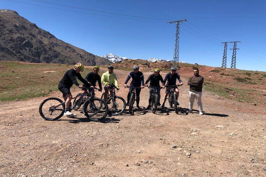 Fietstocht naar het Atlasgebergte en het Berberdorp vanuit Marrakech