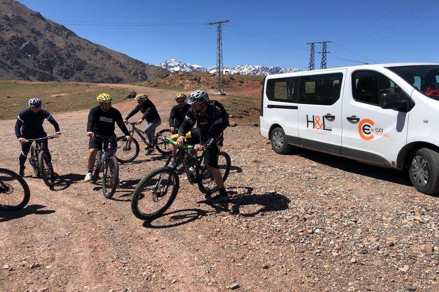 Fietstocht naar het Atlasgebergte en het Berberdorp vanuit Marrakech