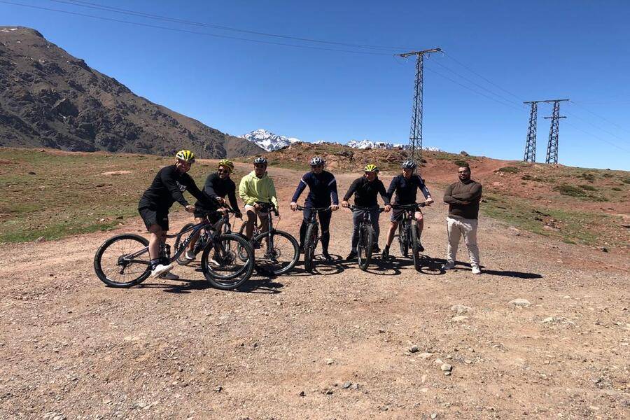Fietstocht naar het Atlasgebergte en het Berberdorp vanuit Marrakech
